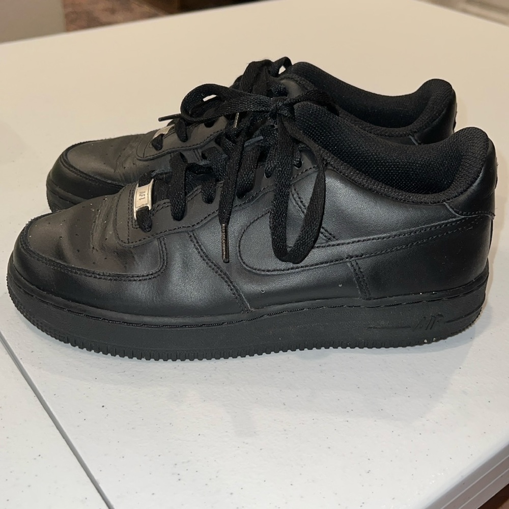 Nike Air Force 1’s All Black Youth Sized 7 Shoes